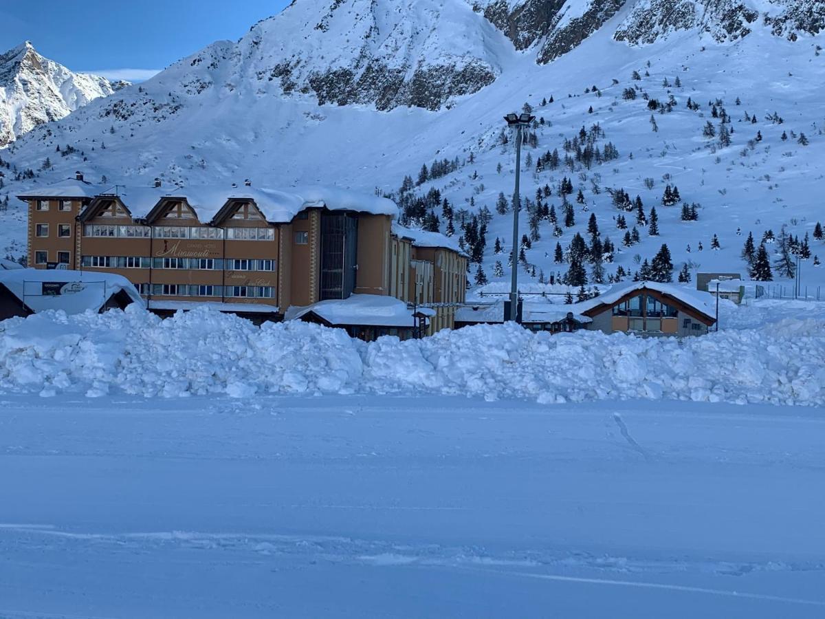 Grand Hotel Miramonti Passo del Tonale Exteriör bild